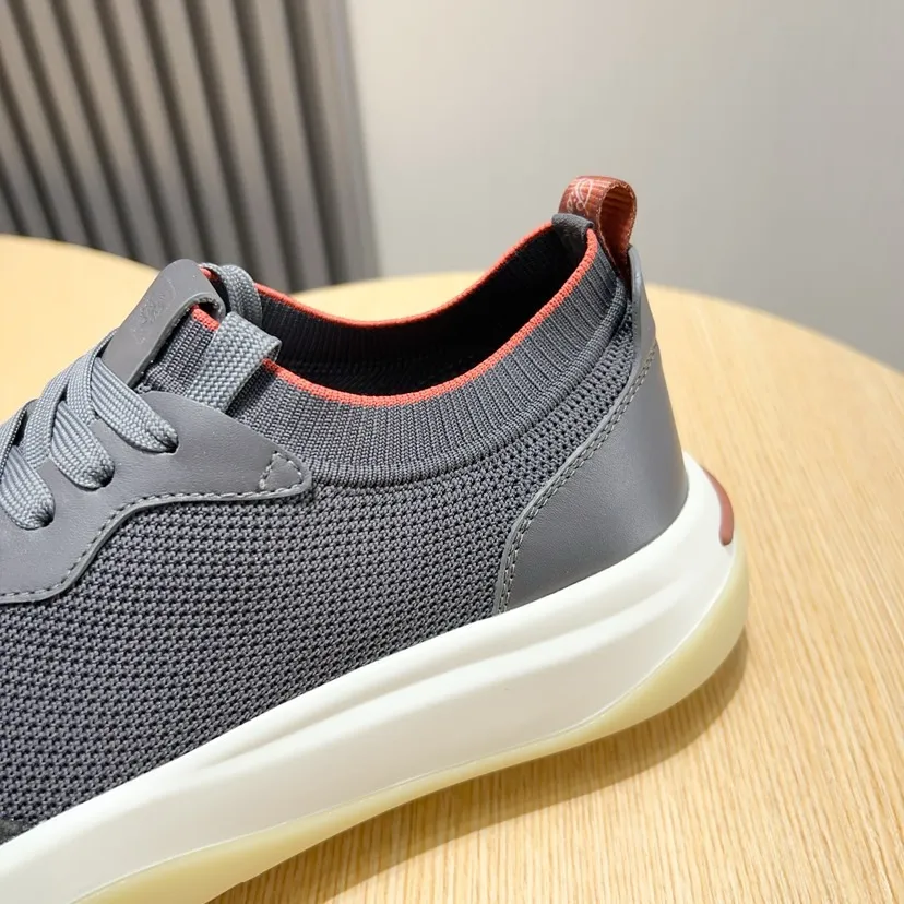 Men's men's shoes 💰P440💰[loro piana] The new moccasin shoes are popular all over the world, and the official website is selling like hotcakes. The upper is made of original fly weave with first-layer cowhide, and is matched with original rubber soles. It is a classic. The complex craftsmanship and meticulous structure make the shoes light and soft, allowing you to walk comfortably and freely. Perfect for summer wear. Yardage: 38-45. (45 is custom-made and cannot be returned or exchanged)